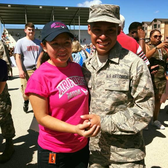 Meet your Posher, Yeni - Picture 1 of 1